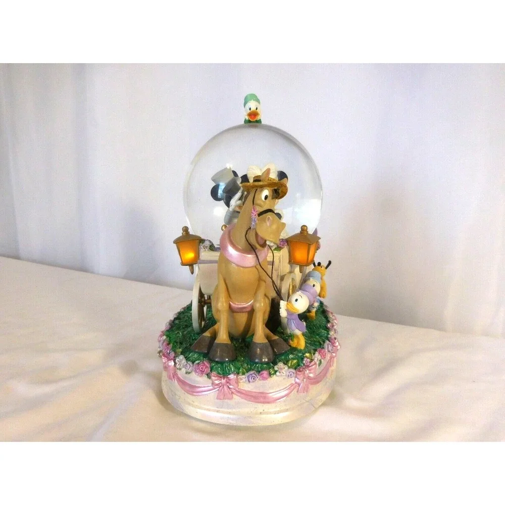 Disney Mickey & Minnie Wedding Coach Musical Snow Globe Just Married Lights up